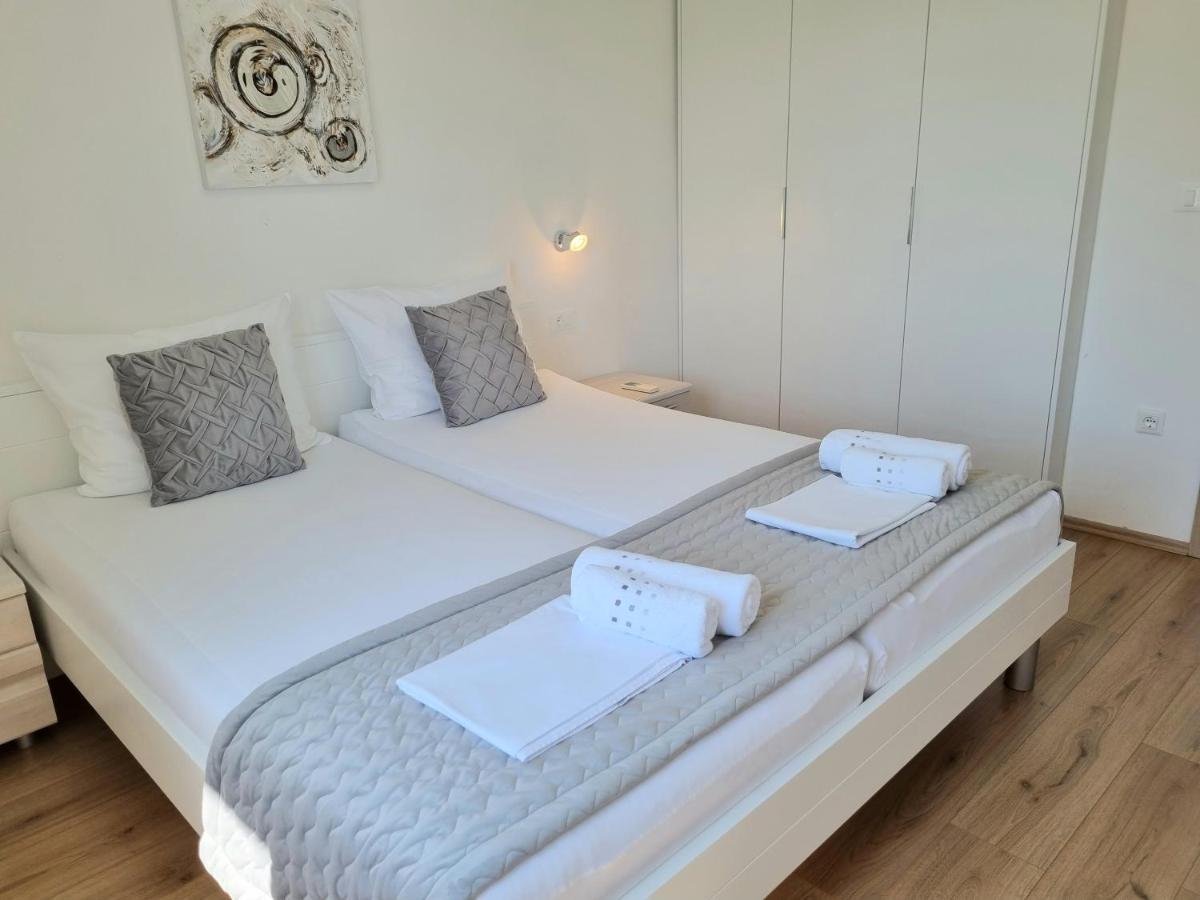 Apartman Maslina คิร์ก ภายนอก รูปภาพ