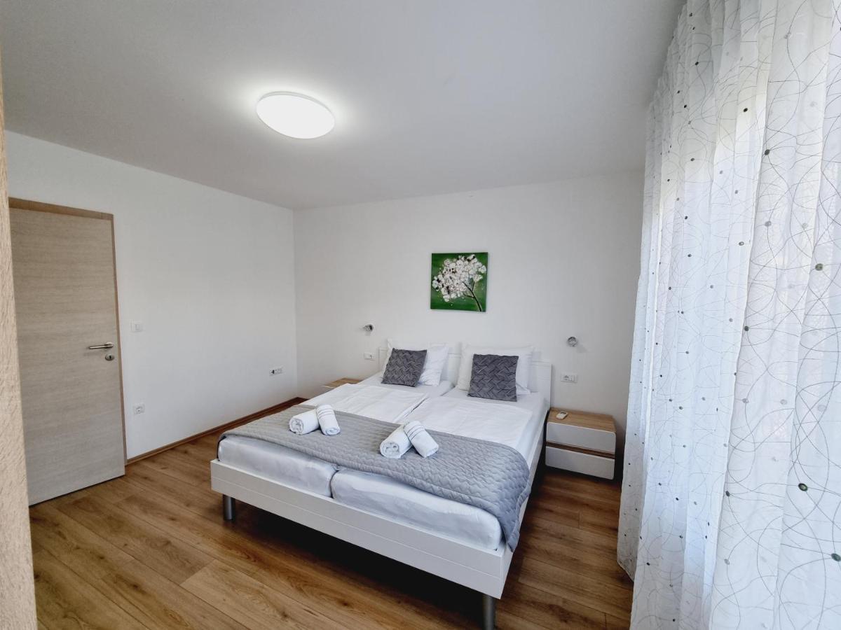 Apartman Maslina คิร์ก ภายนอก รูปภาพ