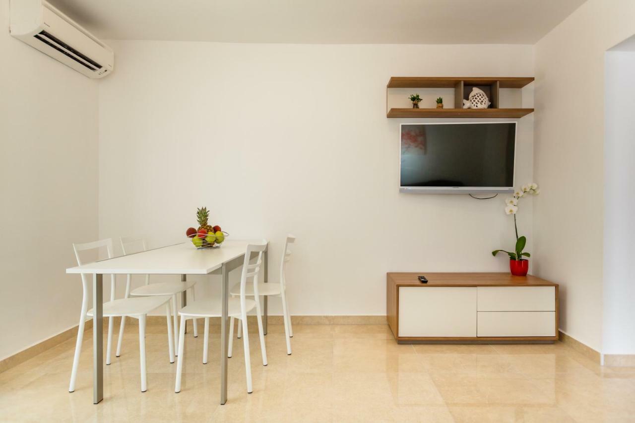 Apartman Maslina คิร์ก ภายนอก รูปภาพ