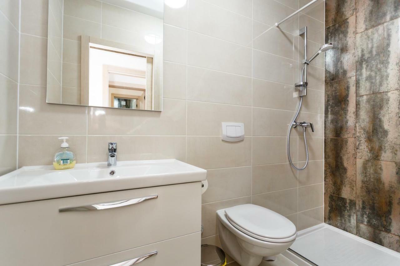 Apartman Maslina คิร์ก ภายนอก รูปภาพ