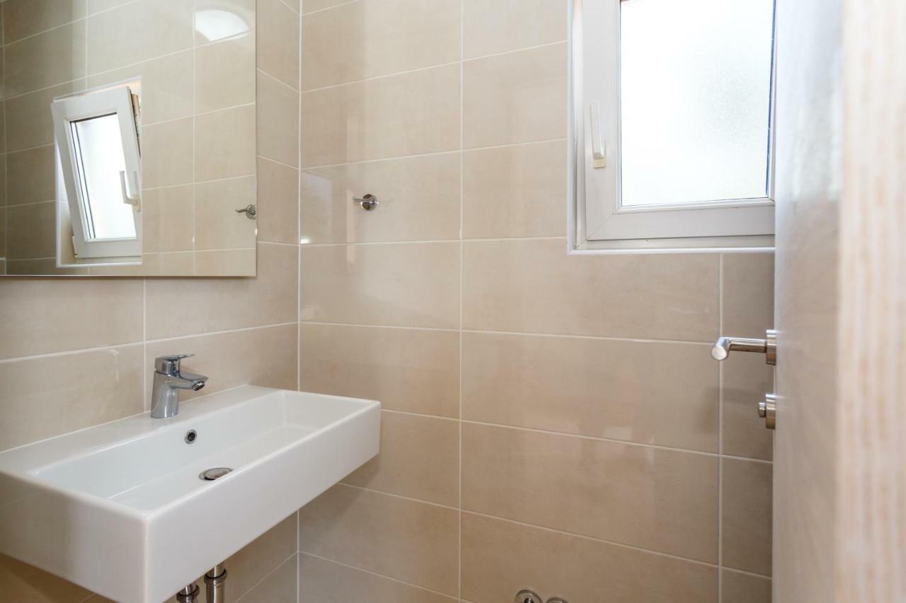 Apartman Maslina คิร์ก ภายนอก รูปภาพ
